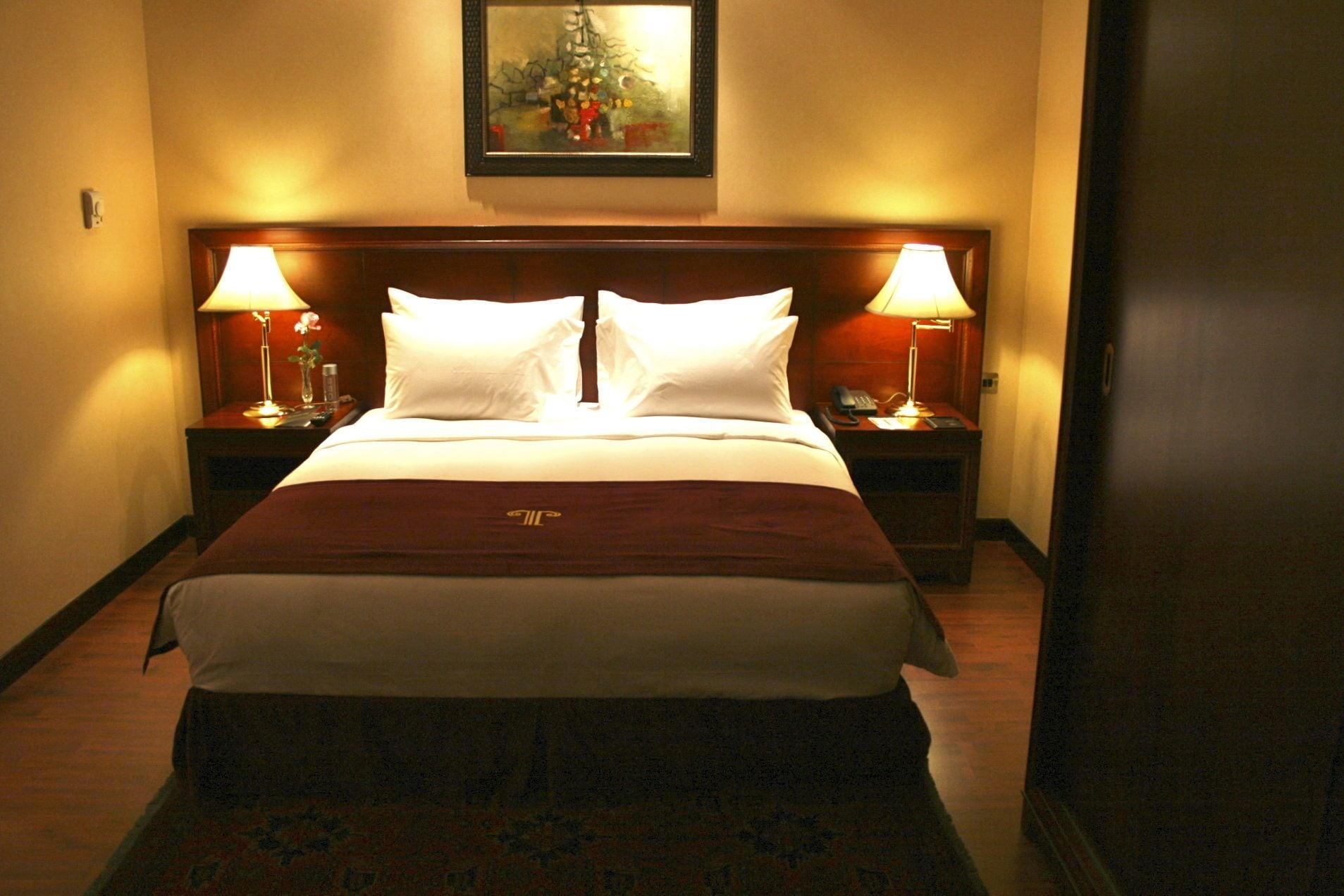 Trianon Royal Hotel Abu Dhabi Exterior photo