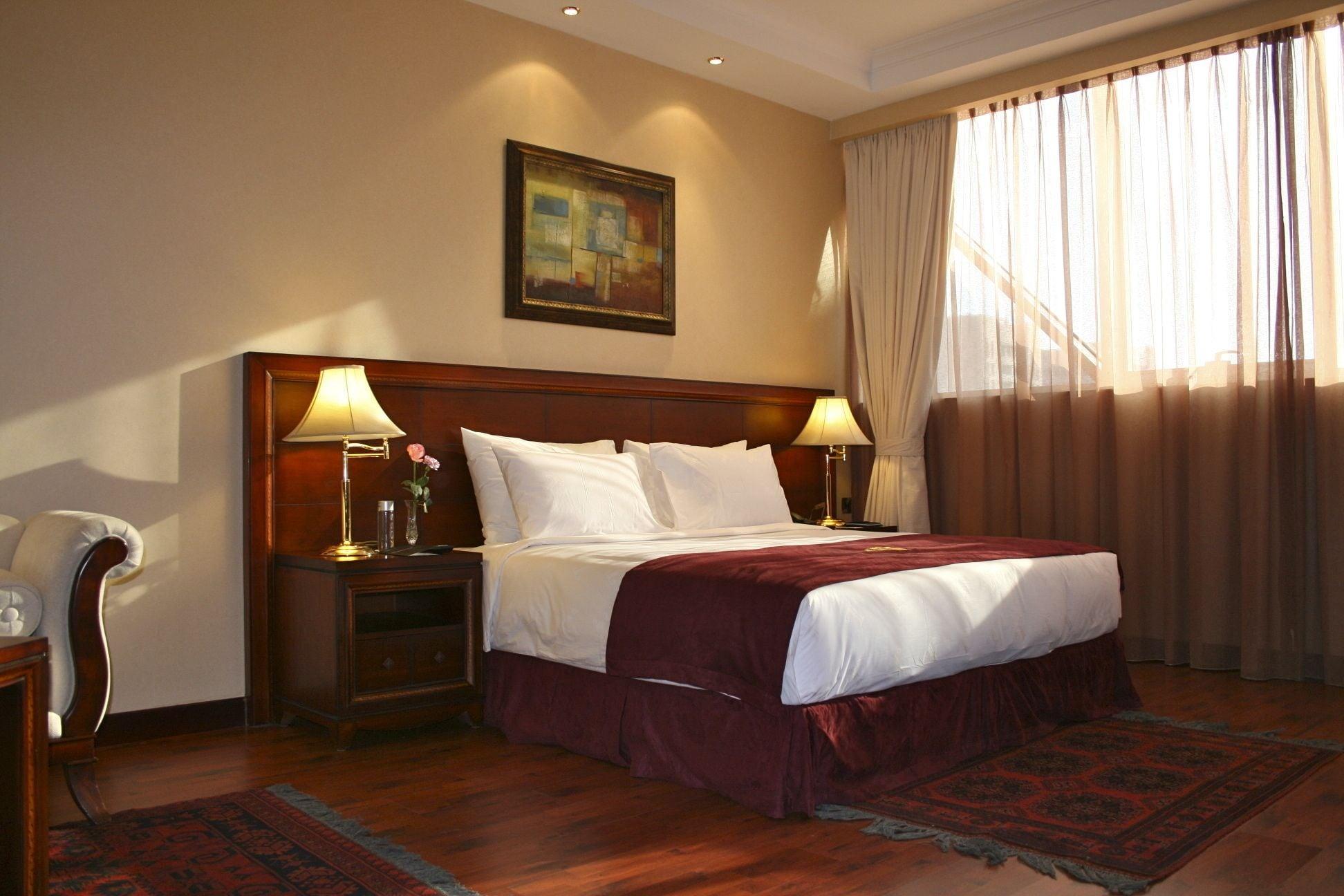 Trianon Royal Hotel Abu Dhabi Exterior photo