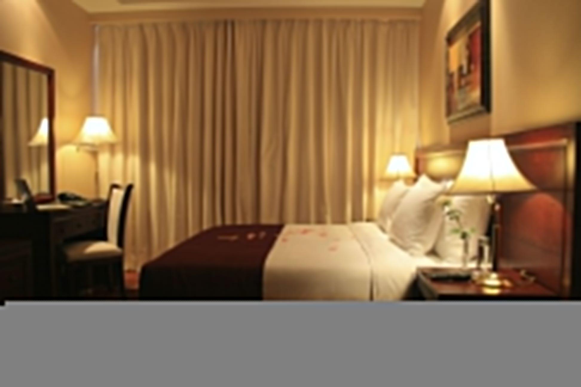 Trianon Royal Hotel Abu Dhabi Exterior photo