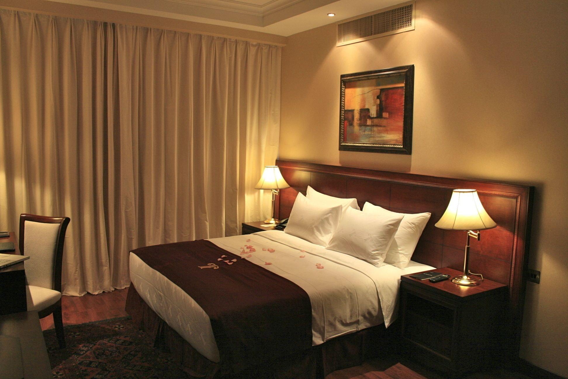 Trianon Royal Hotel Abu Dhabi Exterior photo